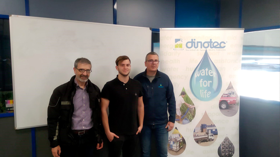 Foto1 - Dinotec y el IES Politécnico: Forjando el Futuro de la Gestión del Agua
