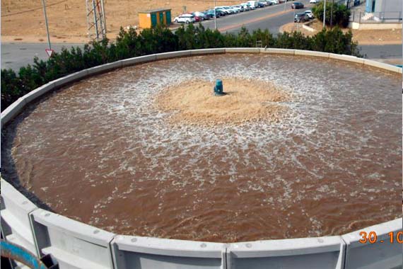 Tanque circular de tratamiento de aguas residuales