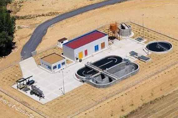 Planta depuradora de aguas residuales en zona rural