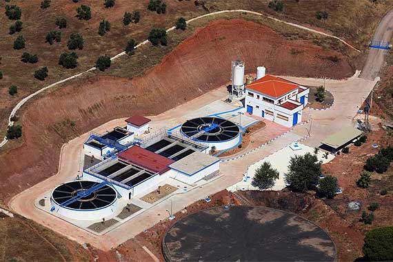 Planta depuradora de aguas vista aérea