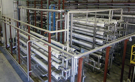 Planta industrial con sistema de filtración por membranas